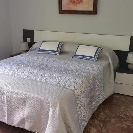 Sauces Parking Gratis Climatizado Apartman Jaén Kültér fotó