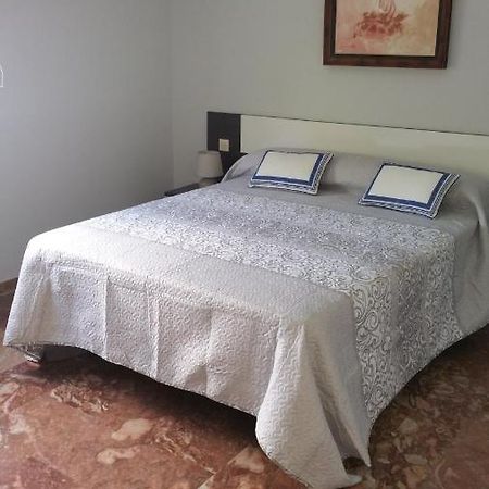 Sauces Parking Gratis Climatizado Apartman Jaén Kültér fotó